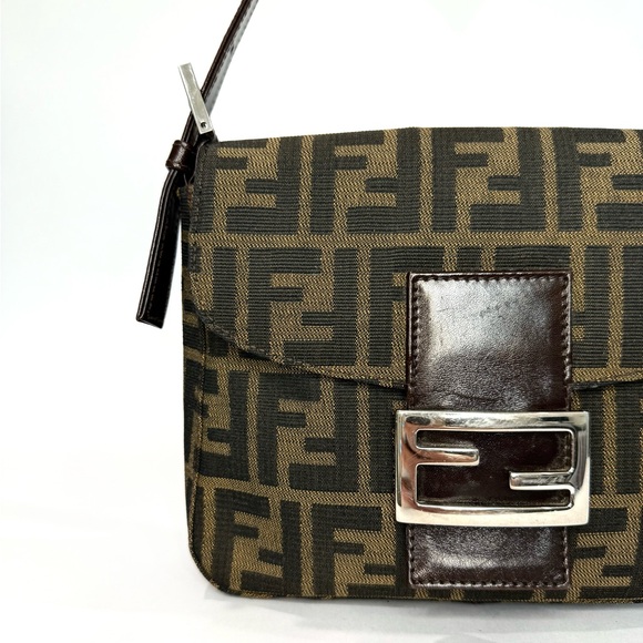 ✨SOLD✨ Vintage Fendi Zucca Baguette - Picture 2 of 10